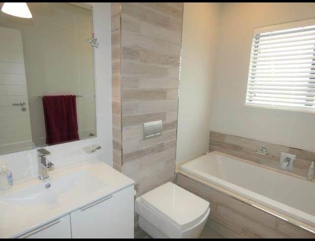 2 BEDROOM APARTMENT FOR SALE IN FARRARMERE